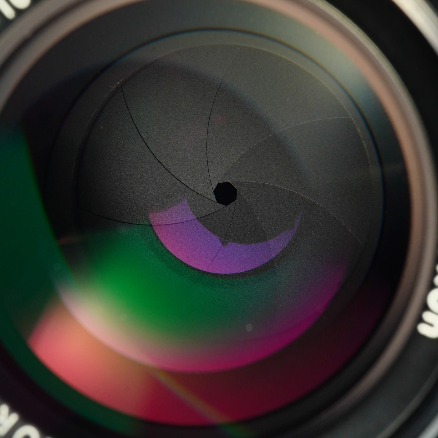 Nikon Ai改 NIKKOR-P.C Auto 105mm F/2.5 単焦点レンズ