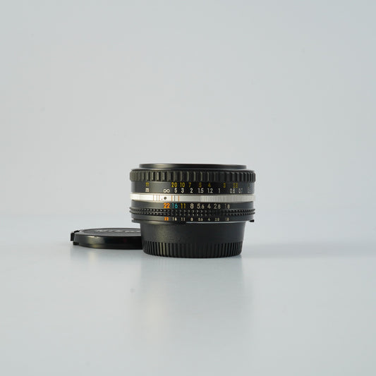 Nikon NIKKOR 50mm F/1.8 Ai-S 単焦点レンズ