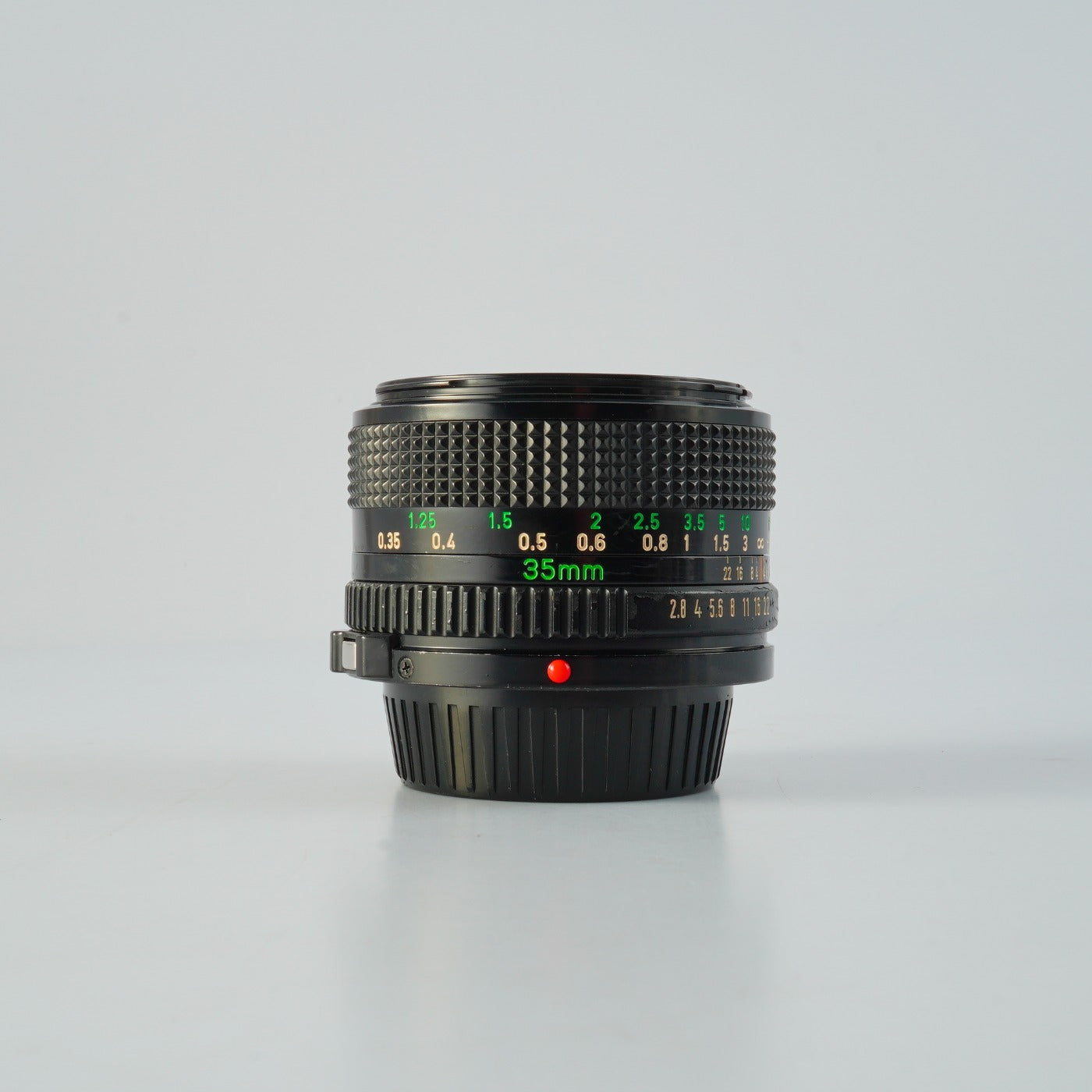 【ジャンク】 Canon New FD 35mm F/2.8 単焦点レンズ