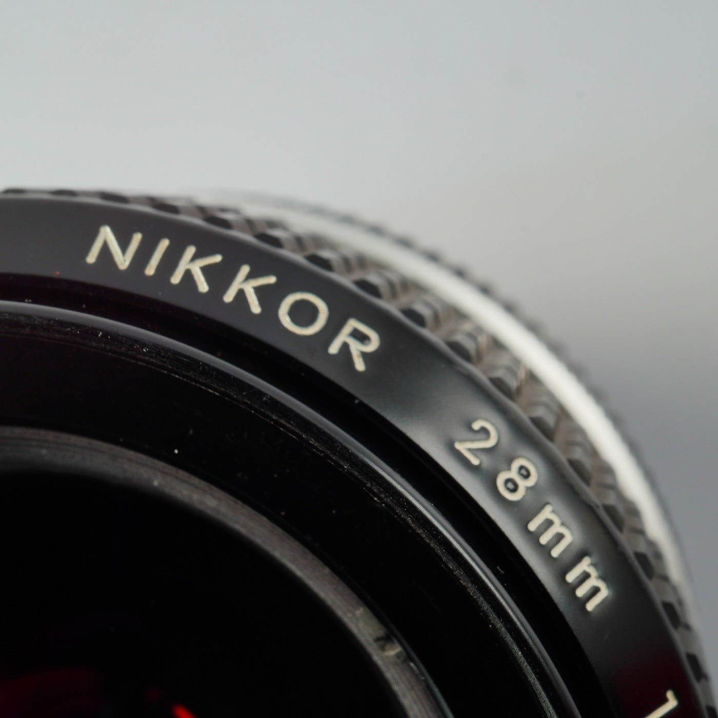 Nikon 非Ai Nikkor 28mm F/2.8 単焦点レンズ