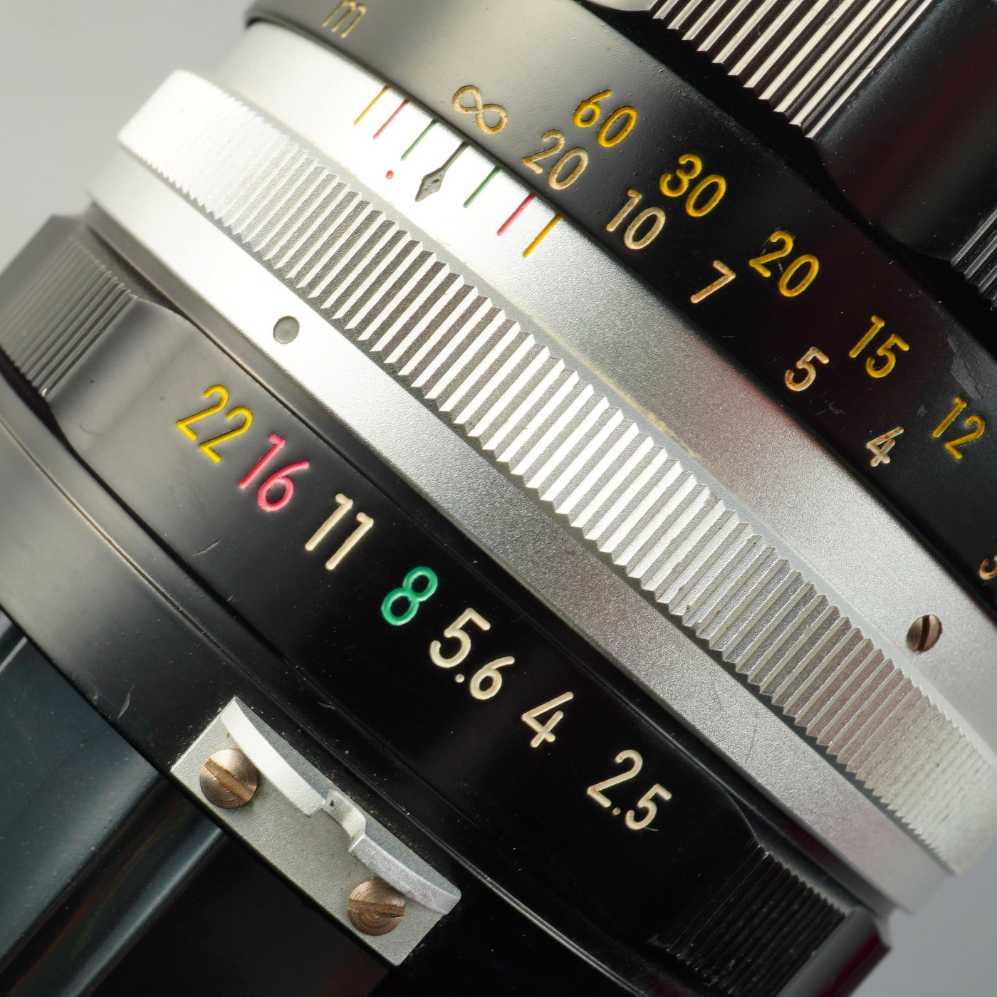Nikon 非Ai NIKKOR-P Auto 105mm F/2.5 単焦点レンズ
