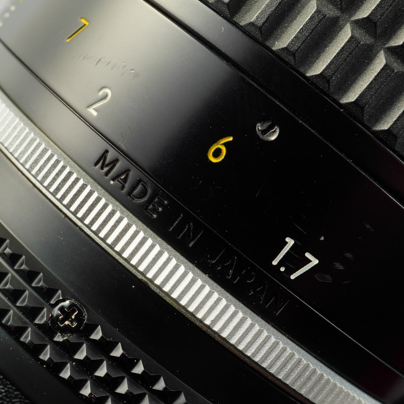 Nikon Ai NIKKOR 135mm F/2.8 単焦点レンズ