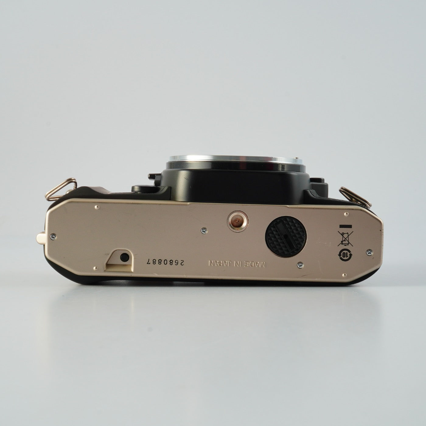 Nikon FM10 MF フィルム一眼レフカメラ