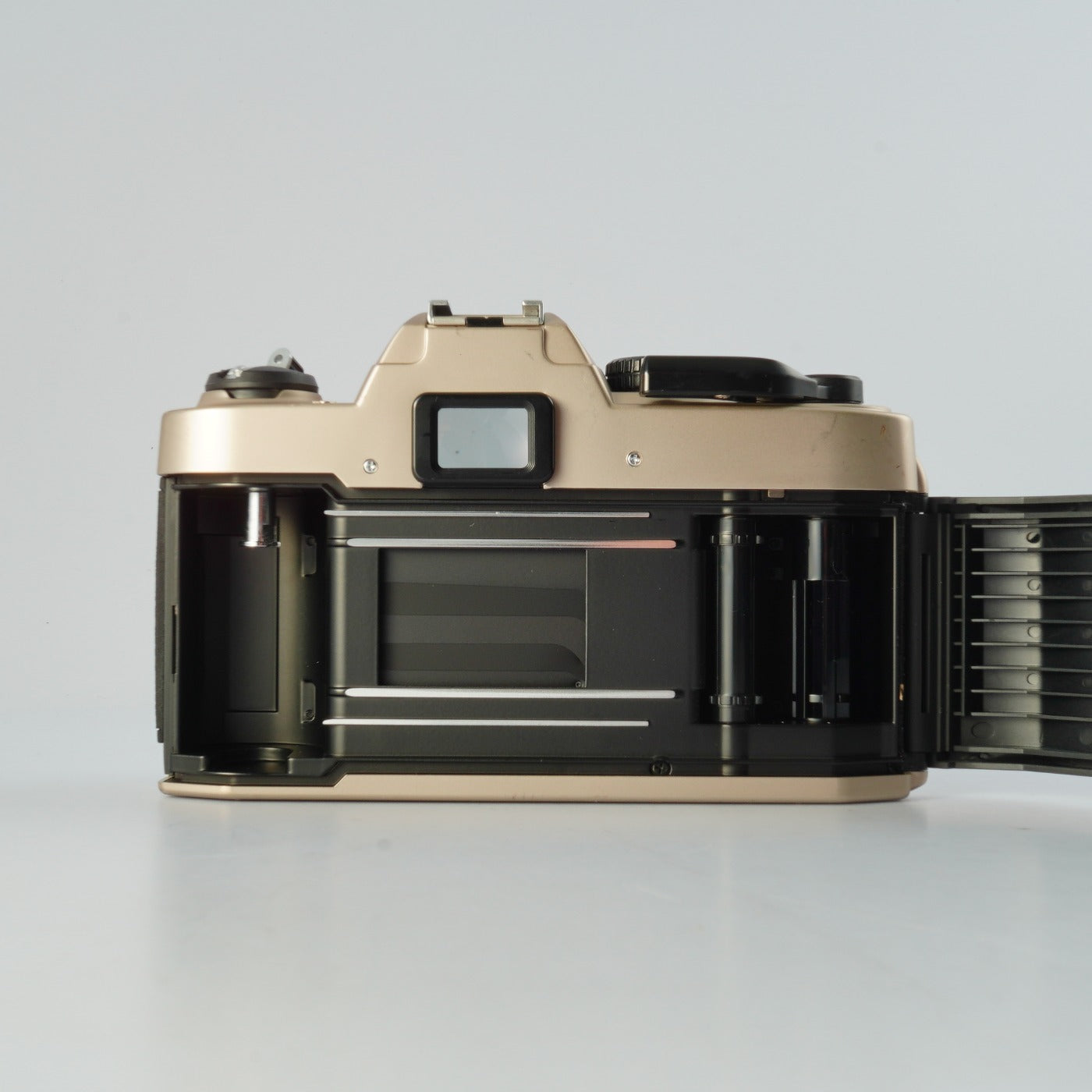 Nikon FM10 MF フィルム一眼レフカメラ