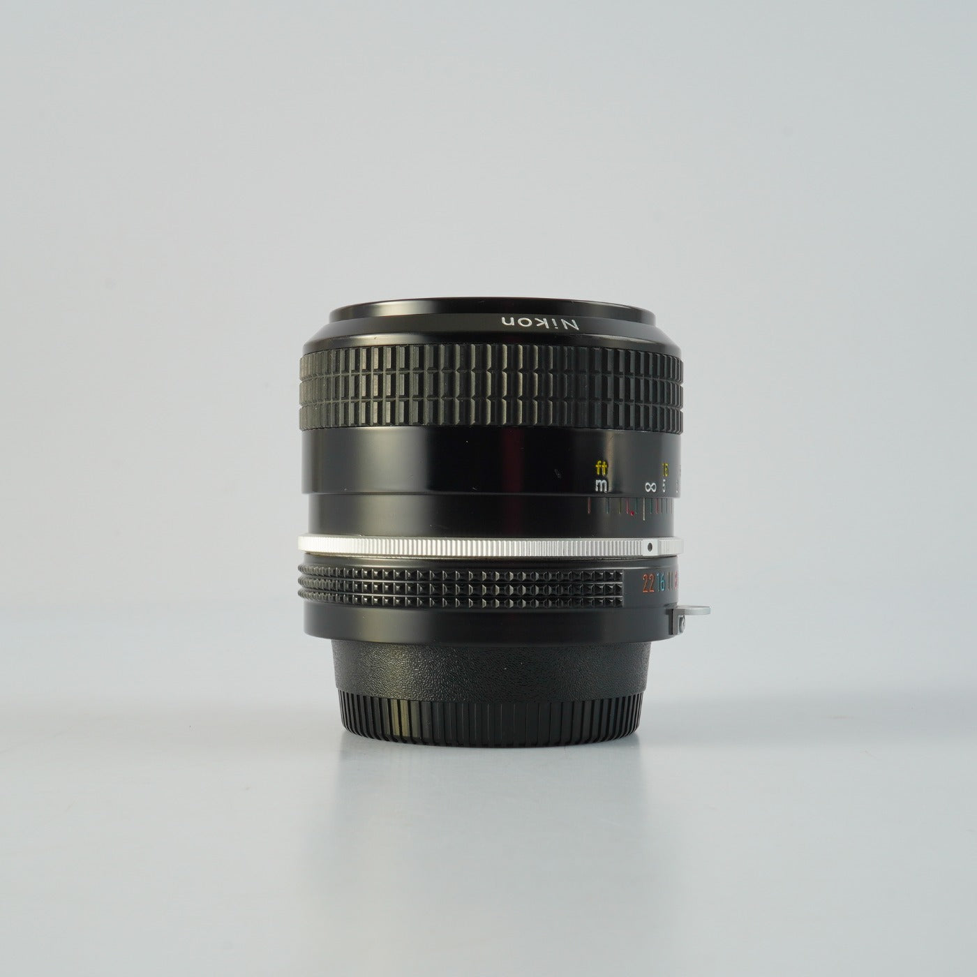 Nikon 非Ai NIKKOR 35mm F/2 単焦点レンズ