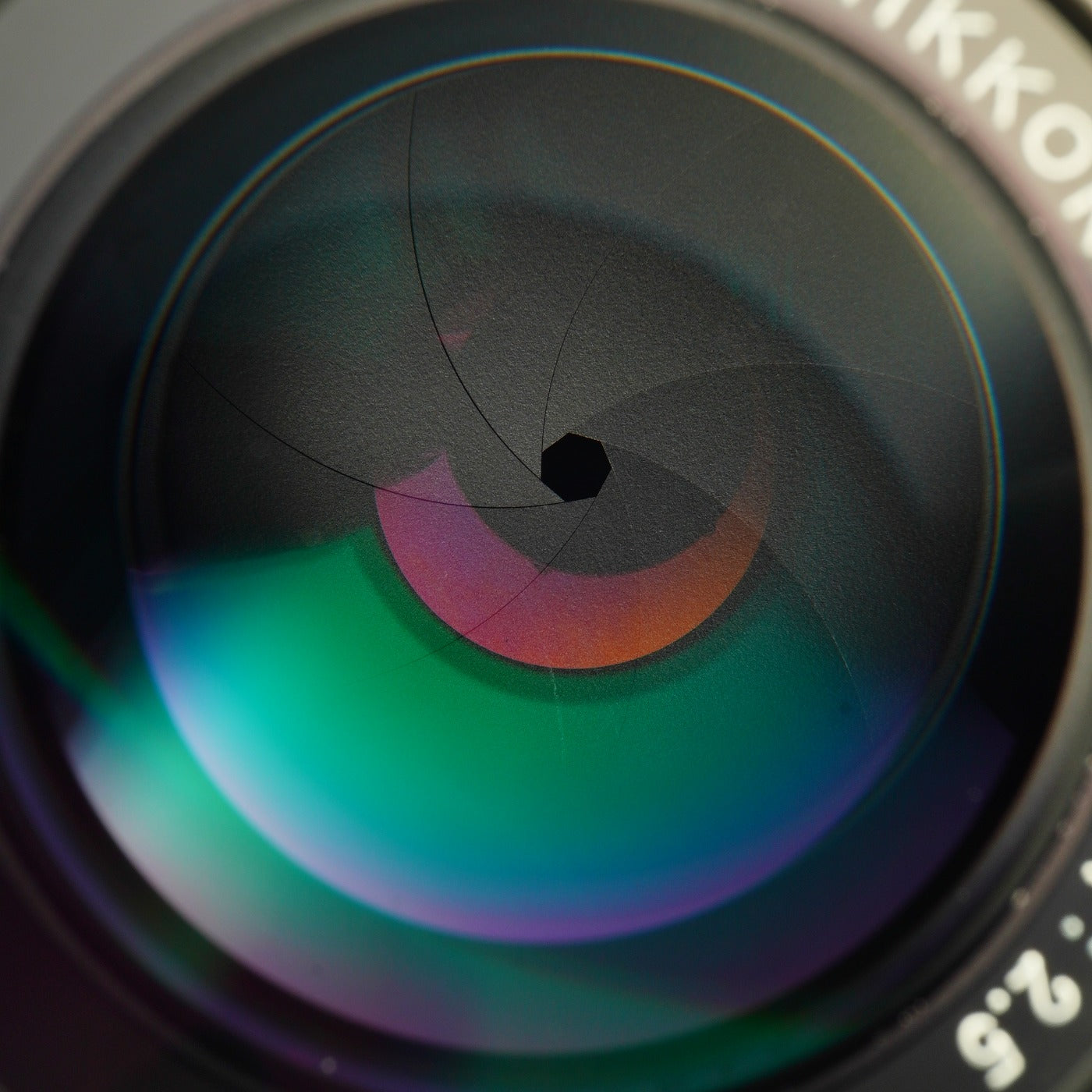 Nikon Ai-S NIKKOR 105mm F/2.5 単焦点レンズ