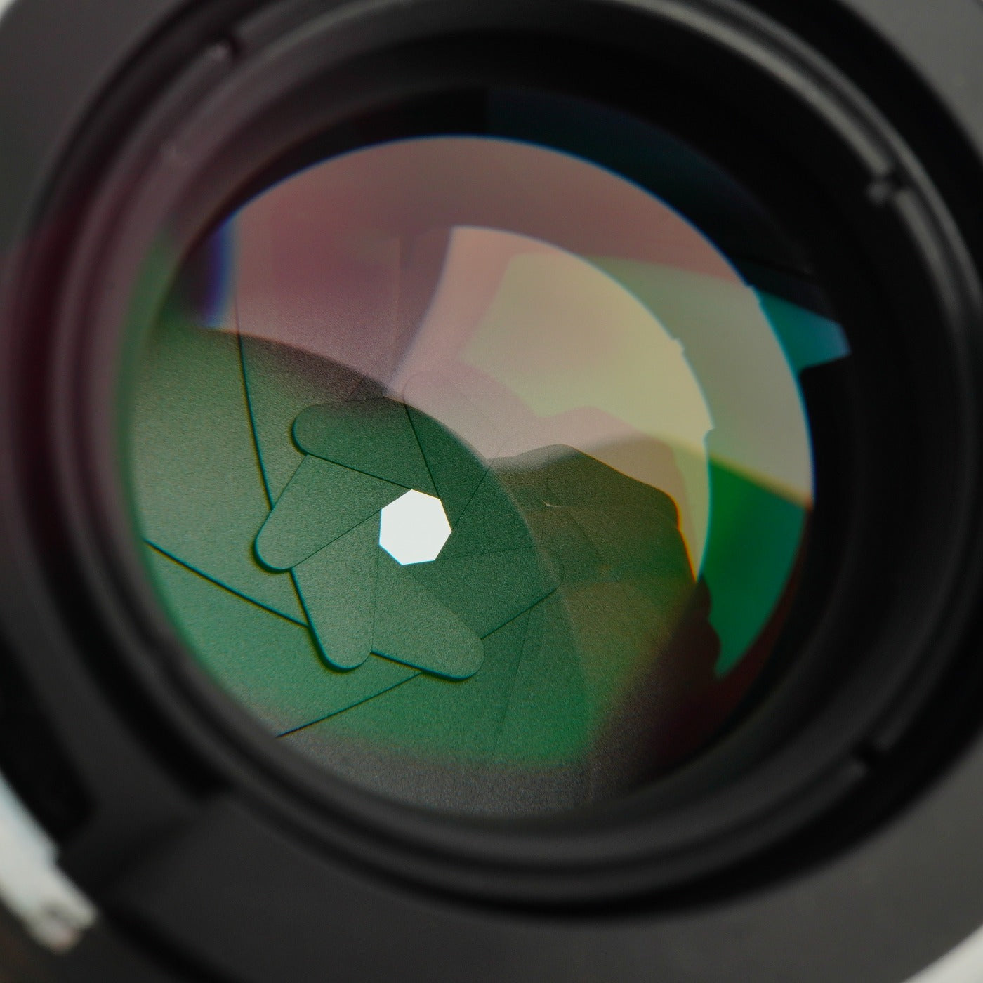 Nikon Ai NIKKOR 85mm F/2 単焦点レンズ