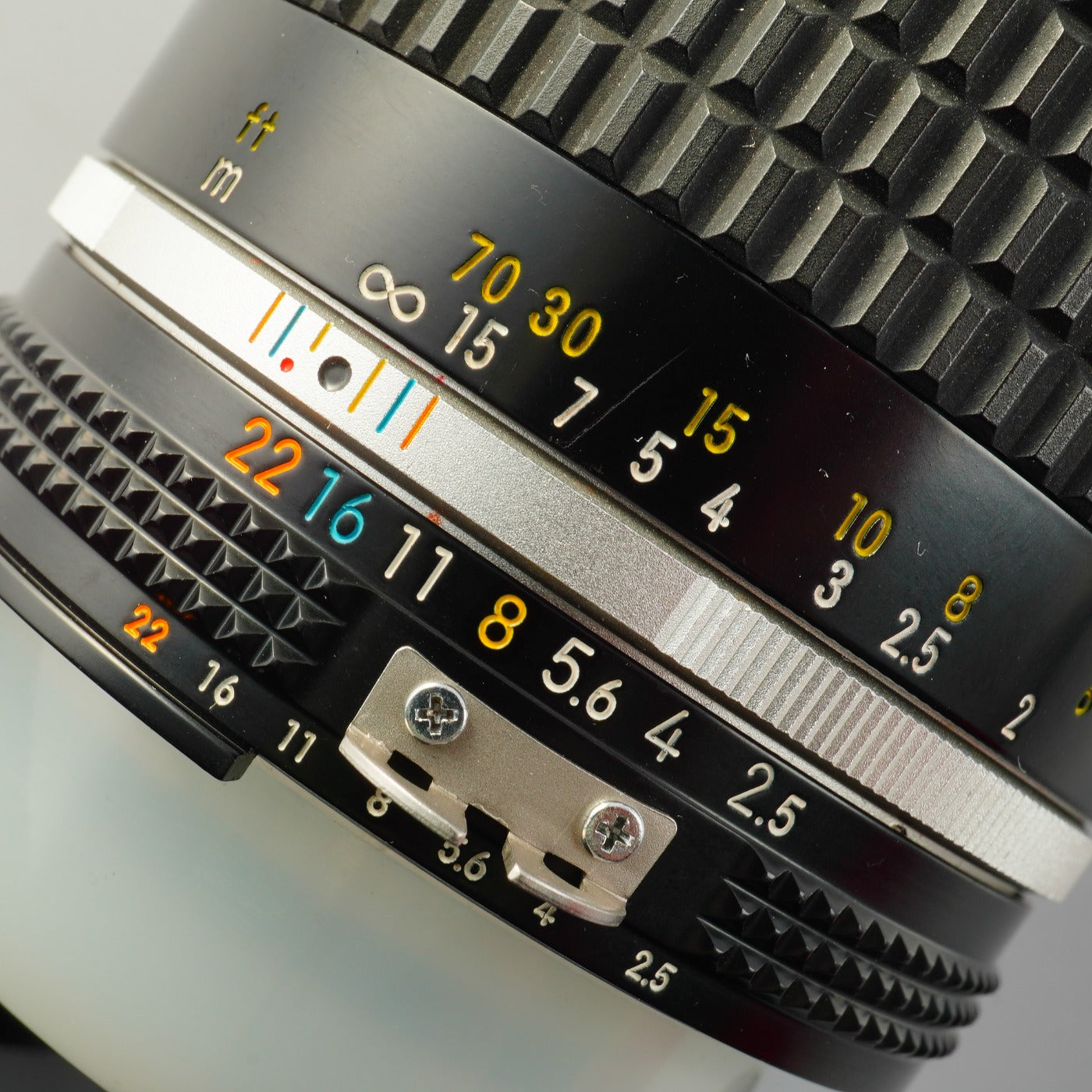 Nikon Ai-S NIKKOR 105mm F/2.5 単焦点レンズ