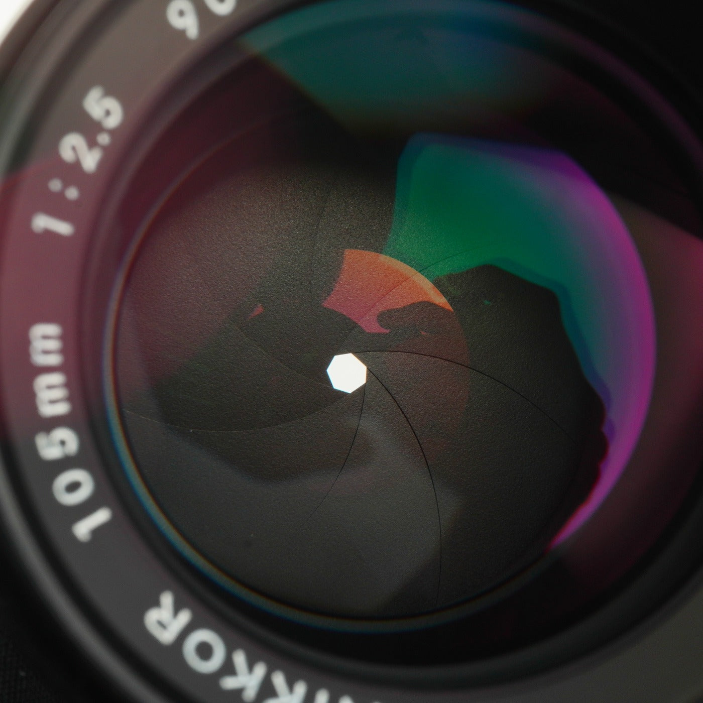 Nikon Ai-S NIKKOR 105mm F/2.5 単焦点レンズ