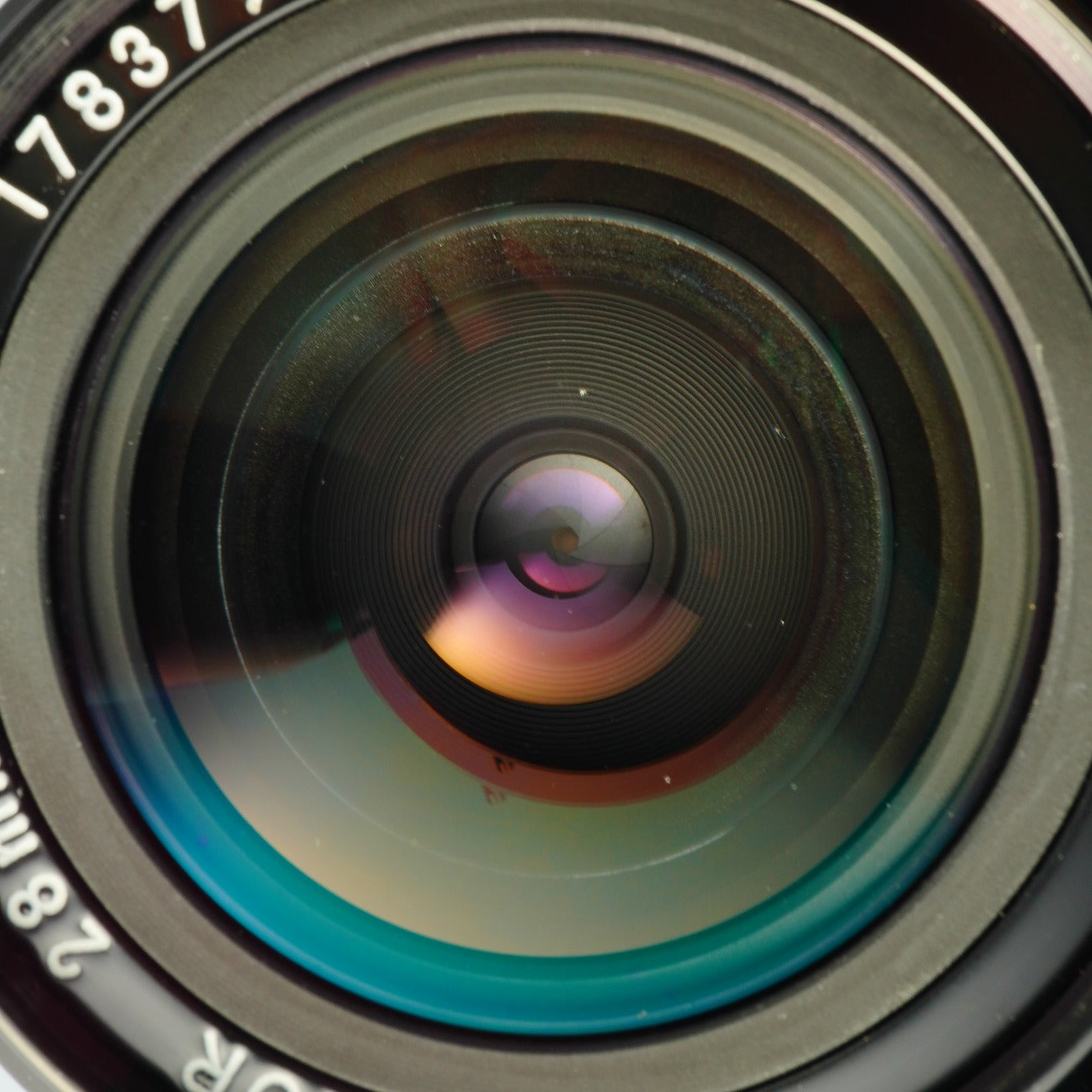 Nikon Ai Nikkor 28mm F/3.5 単焦点レンズ