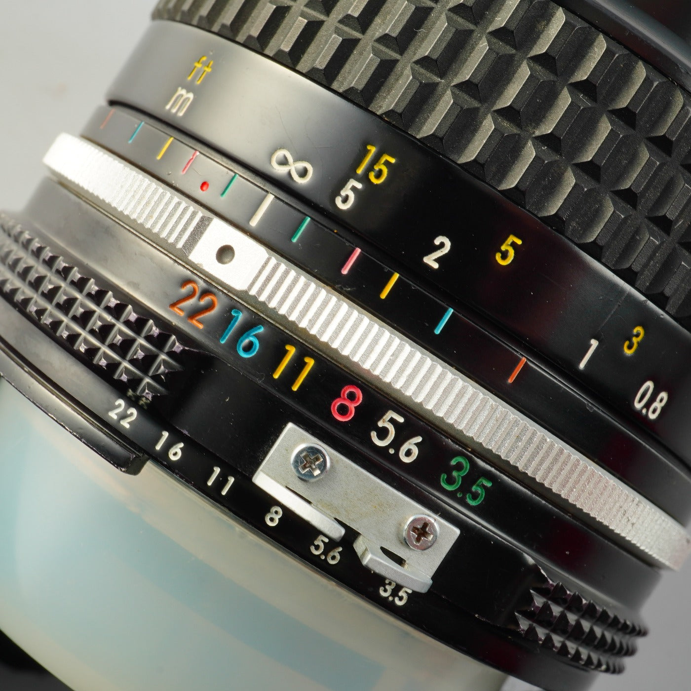 Nikon Ai Nikkor 28mm F/3.5 単焦点レンズ