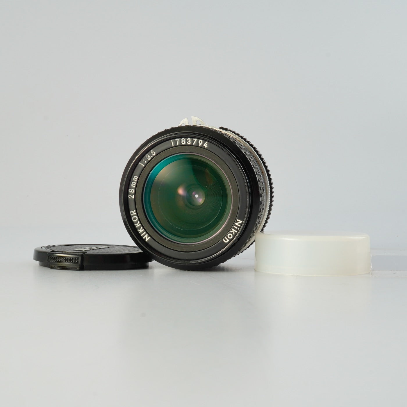 Nikon Ai Nikkor 28mm F/3.5 単焦点レンズ