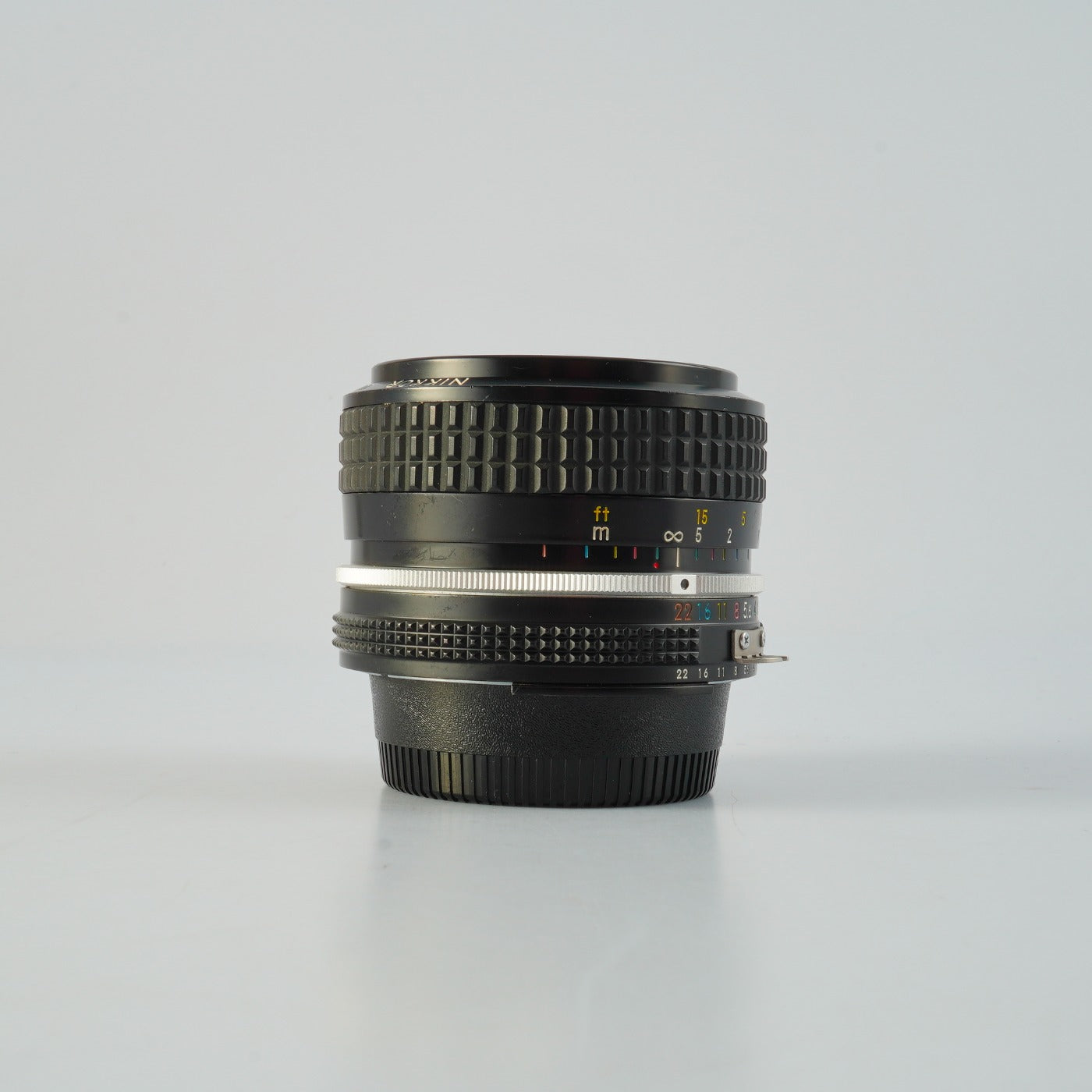 Nikon Ai Nikkor 28mm F/2.8 単焦点レンズ