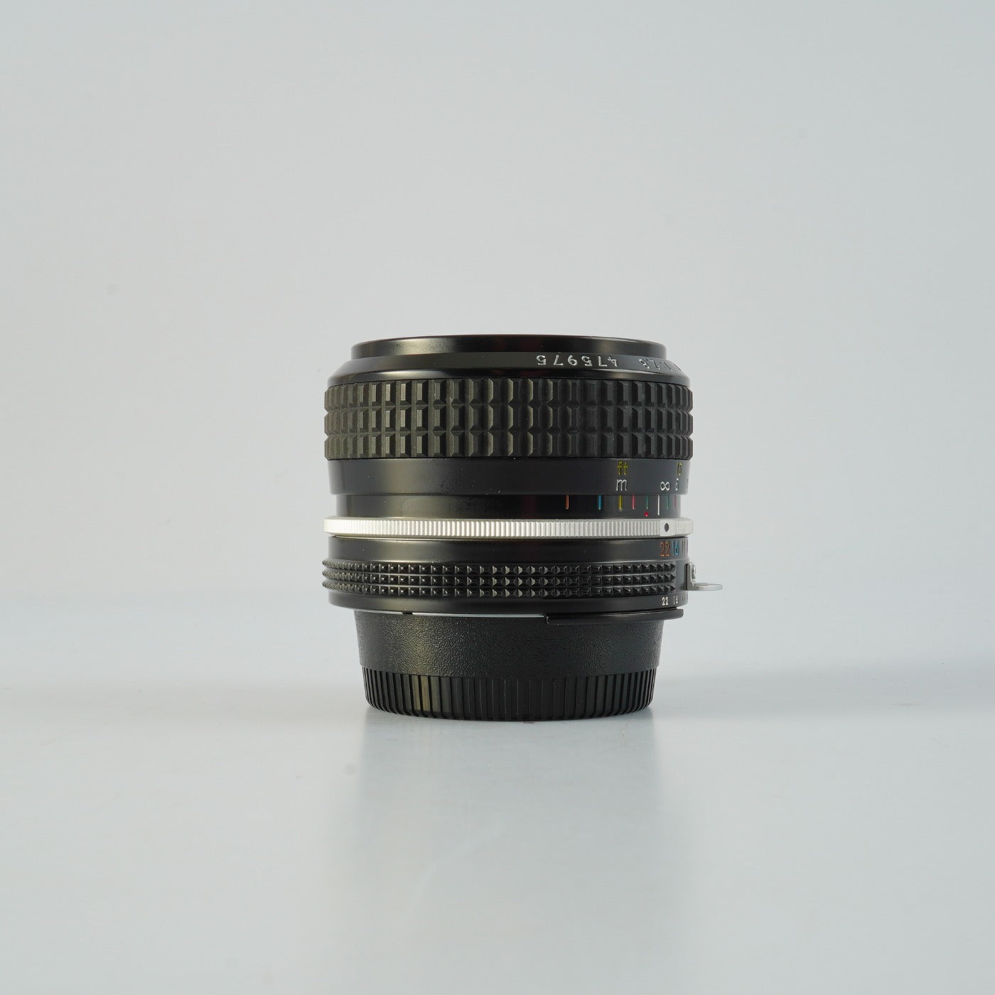 Nikon Ai Nikkor 28mm F/2.8 単焦点レンズ
