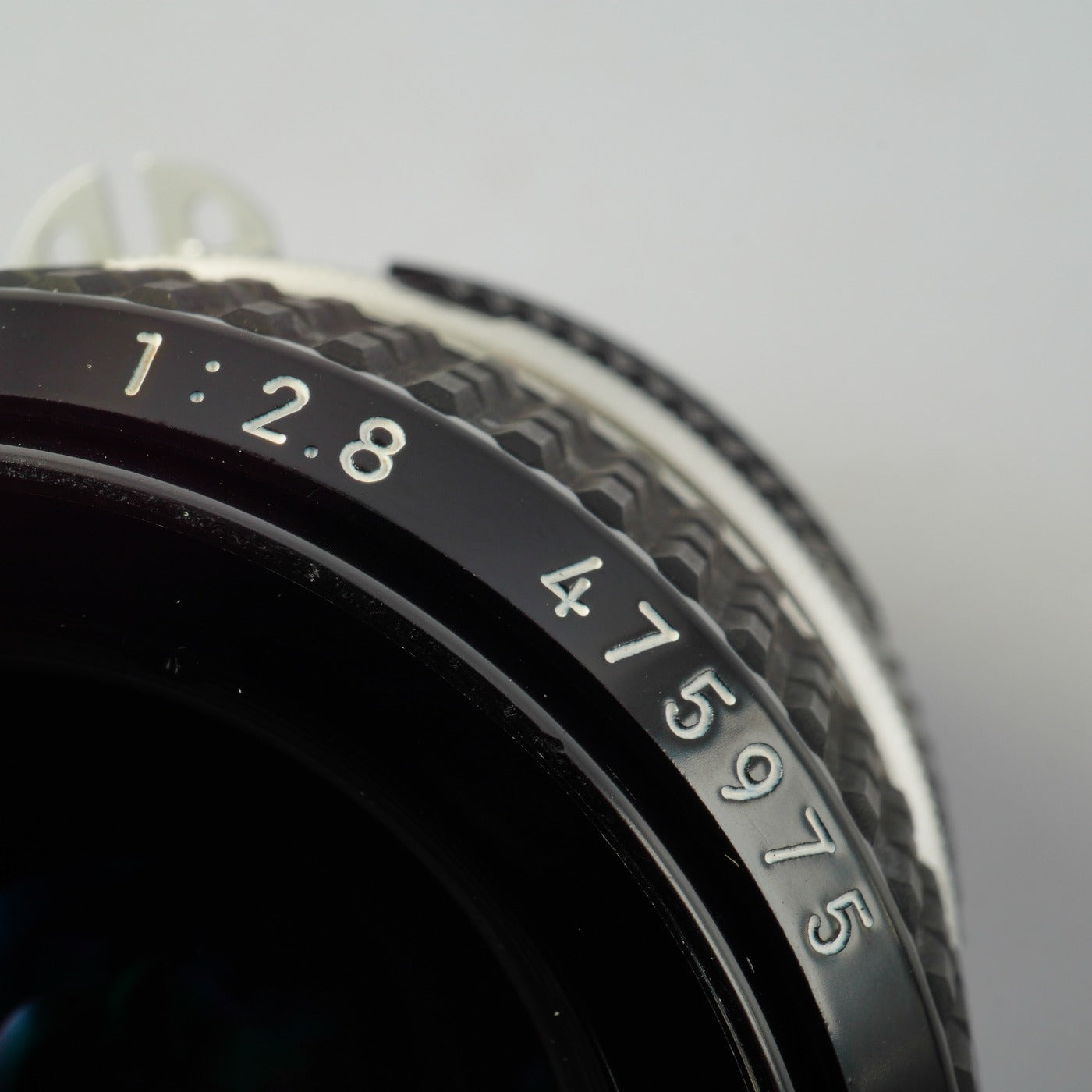 Nikon Ai Nikkor 28mm F/2.8 単焦点レンズ