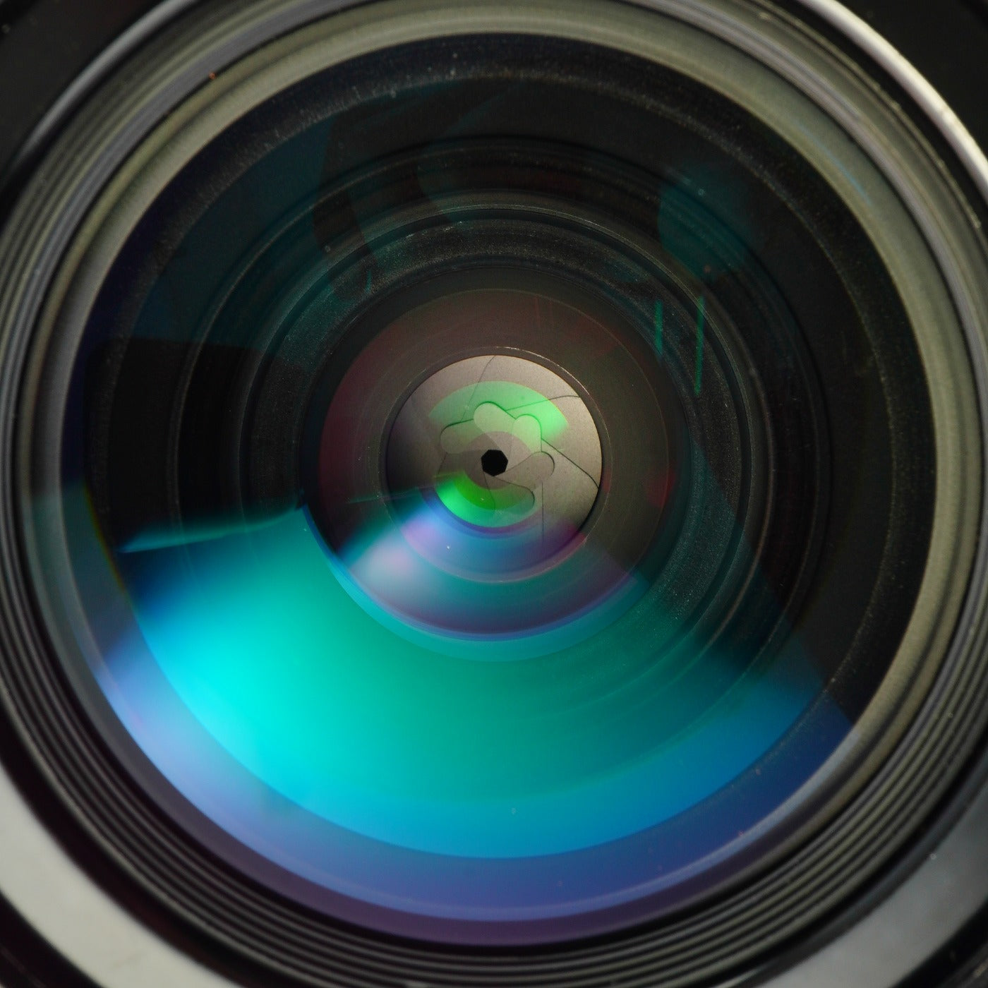 Nikon Ai Nikkor 28mm F/2.8 単焦点レンズ