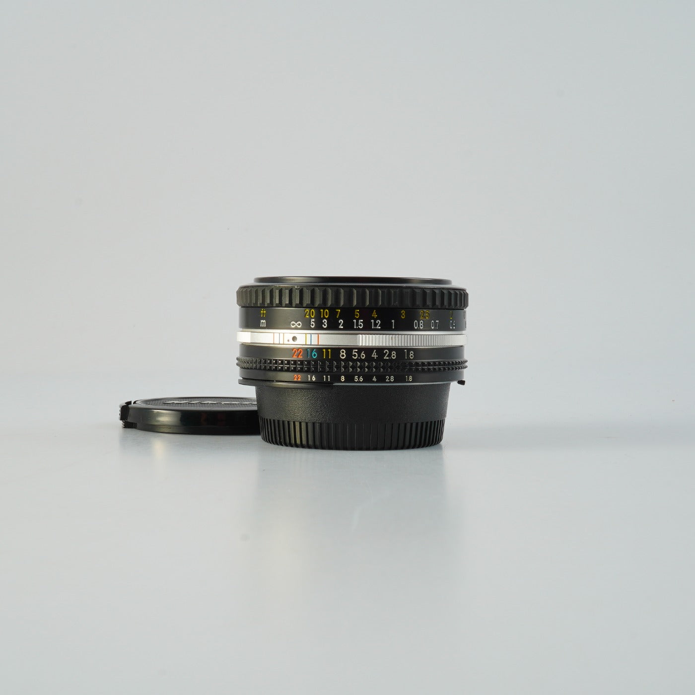 Nikon NIKKOR 50mm F/1.8 Ai-S 単焦点レンズ