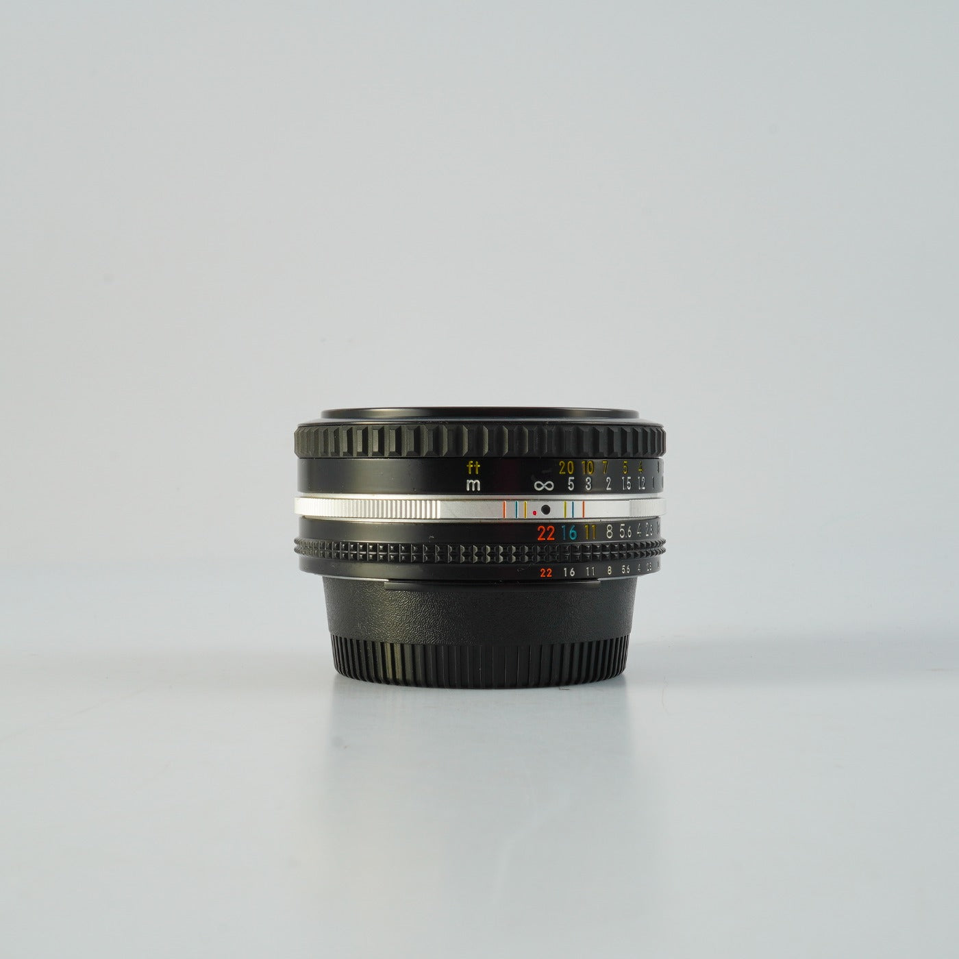 Nikon NIKKOR 50mm F/1.8 Ai-S 単焦点レンズ