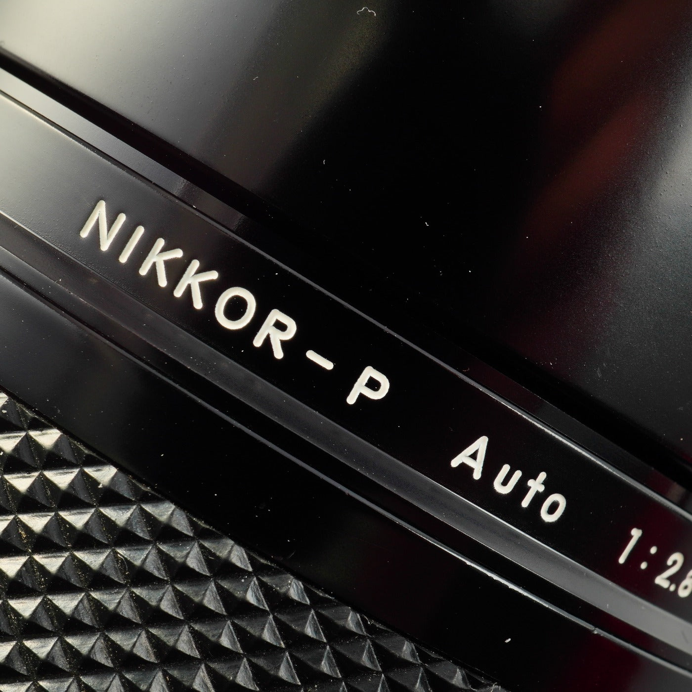 Nikon 非Ai NIKKOR-P Auto 180mm F/2.8 単焦点レンズ