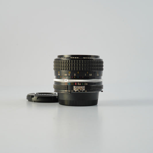 Nikon Ai Nikkor 28mm F/2.8 単焦点レンズ