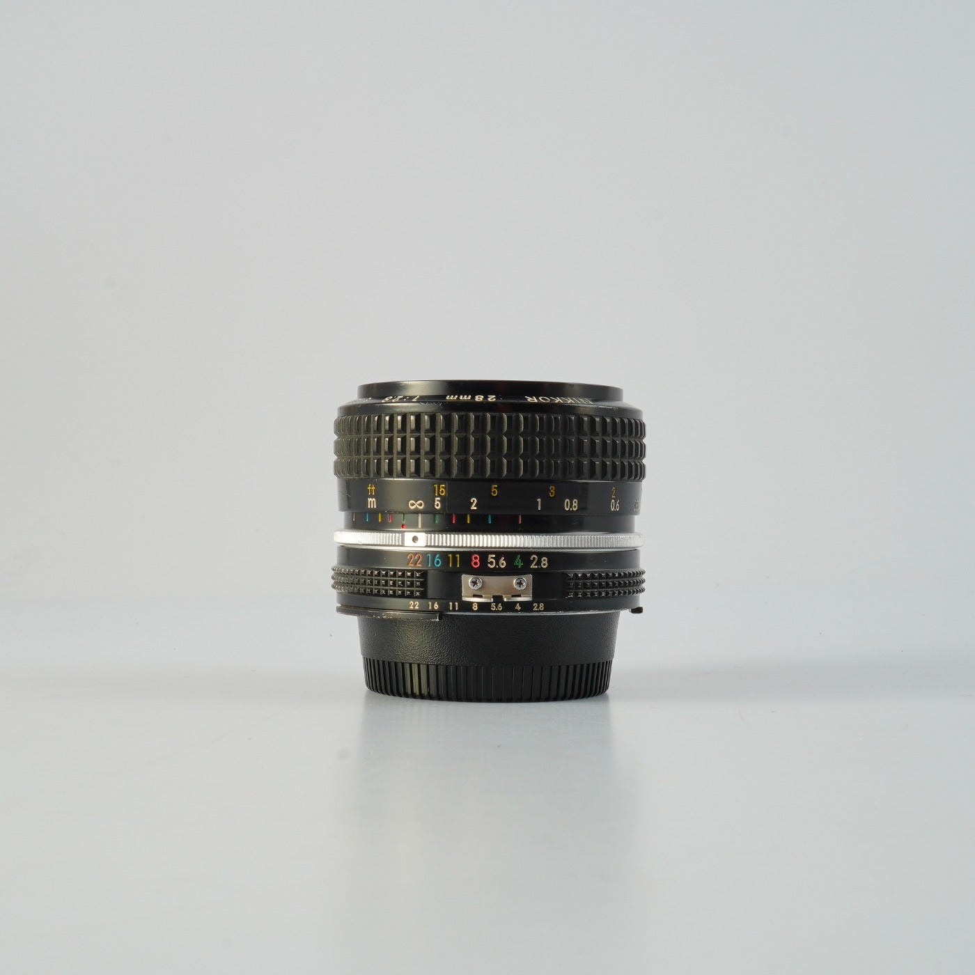 Nikon Ai Nikkor 28mm F/2.8 単焦点レンズ