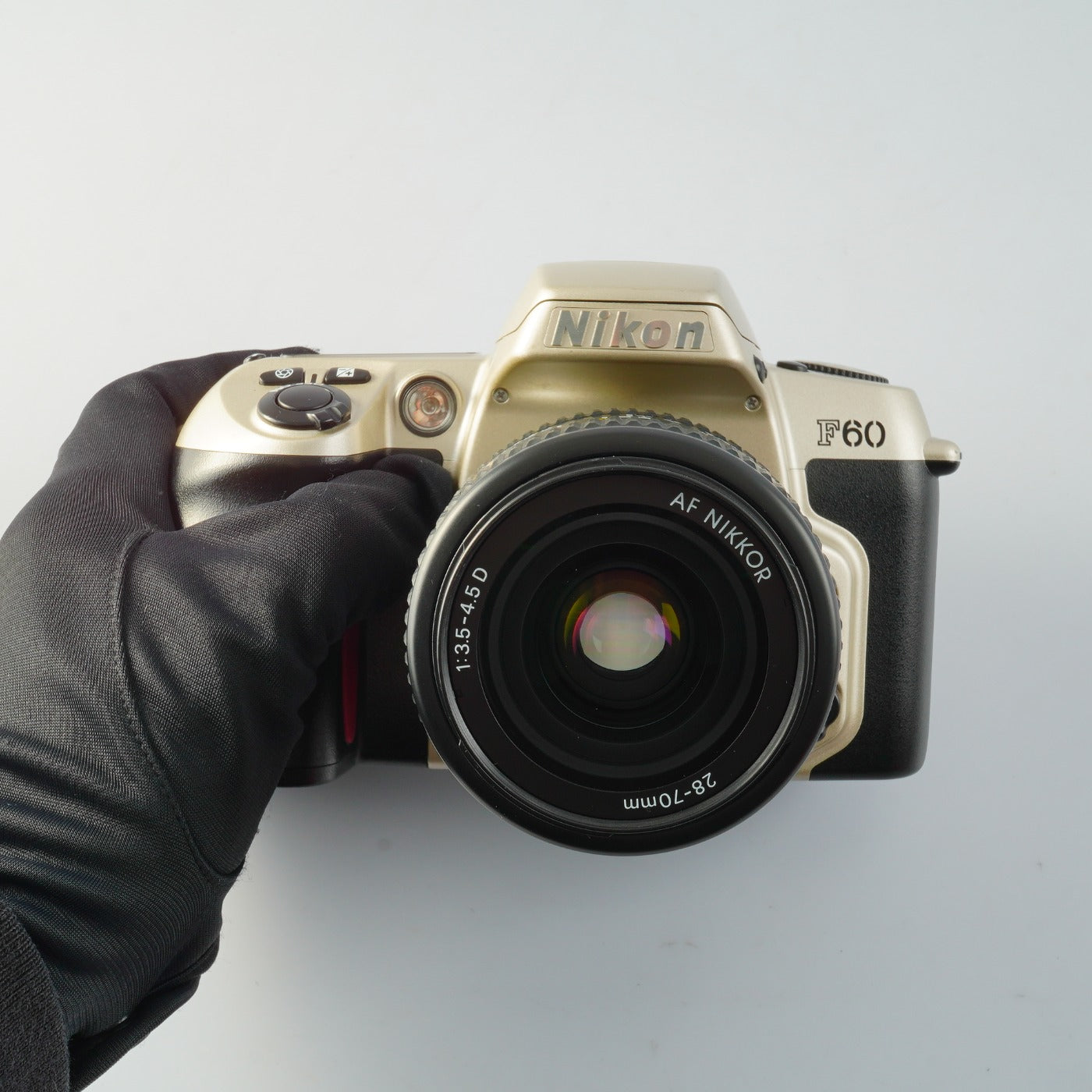 Nikon F60 ( N60 ) + AF Nikkor 28-70mm F/3.5-4.5 D AF フィルム一眼レフカメラ