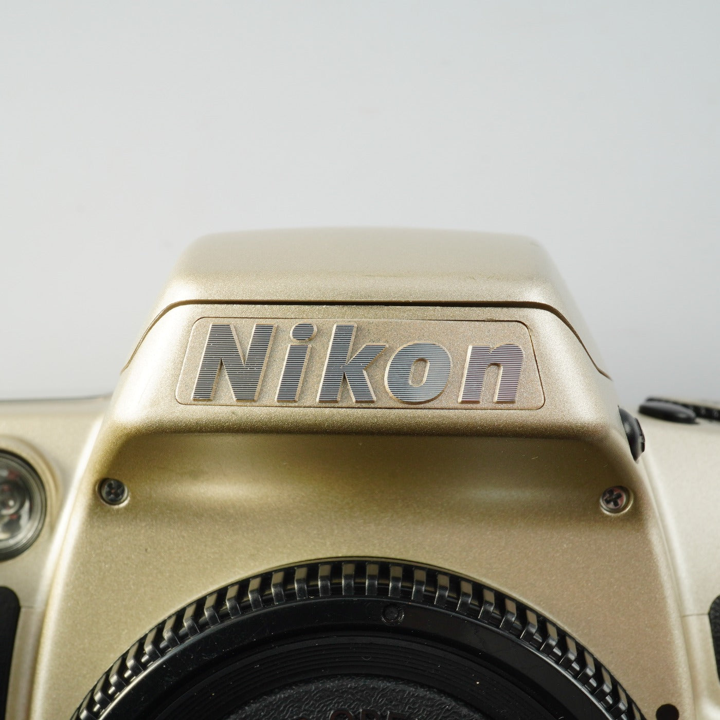 Nikon F60 ( N60 ) + AF Nikkor 28-70mm F/3.5-4.5 D AF フィルム一眼レフカメラ