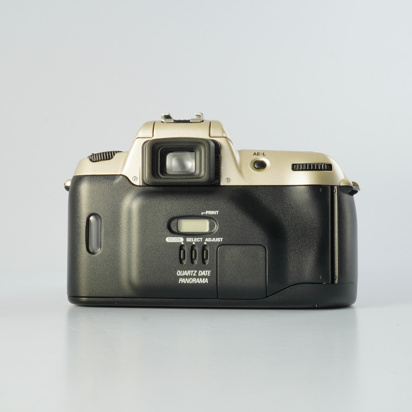Nikon F60 ( N60 ) + AF Nikkor 28-70mm F/3.5-4.5 D AF フィルム一眼レフカメラ