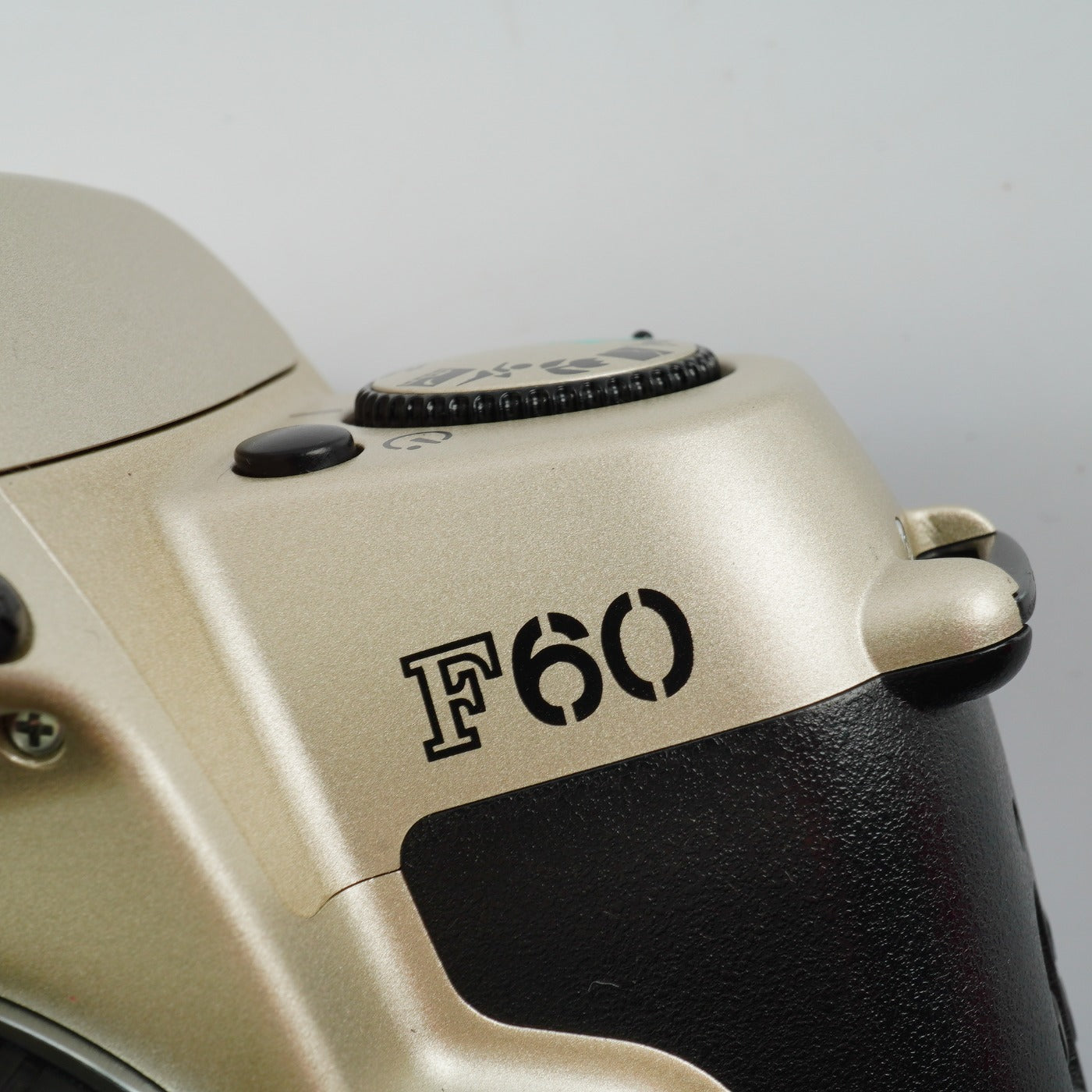 Nikon F60 ( N60 ) + AF Nikkor 28-70mm F/3.5-4.5 D AF フィルム一眼レフカメラ