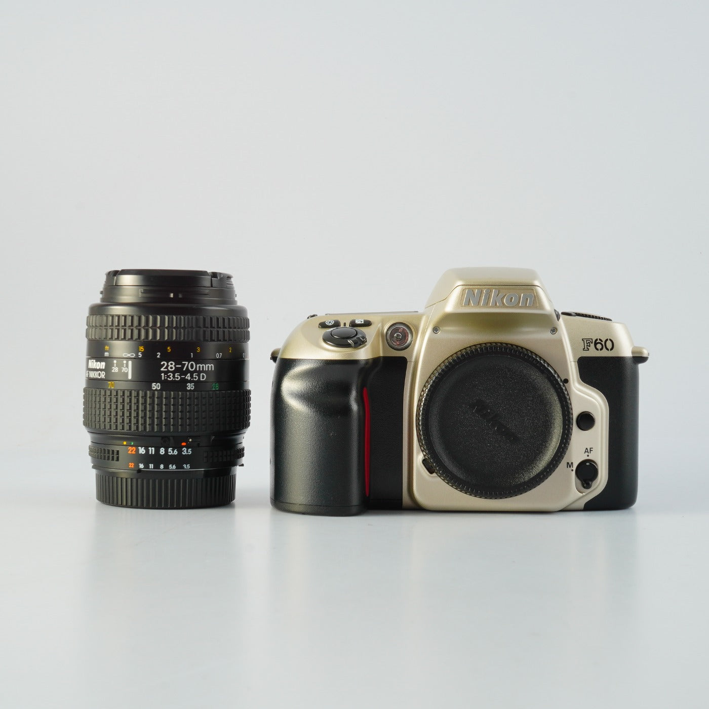 Nikon F60 ( N60 ) + AF Nikkor 28-70mm F/3.5-4.5 D AF フィルム一眼レフカメラ