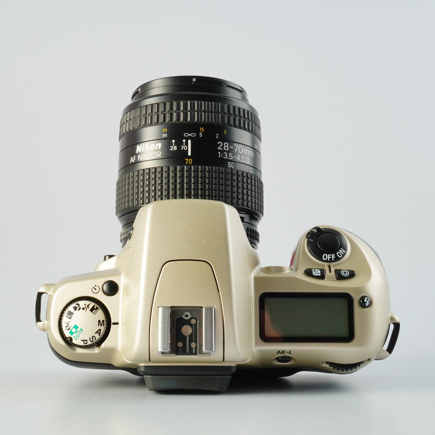 Nikon F60 ( N60 ) + AF Nikkor 28-70mm F/3.5-4.5 D AF フィルム一眼レフカメラ