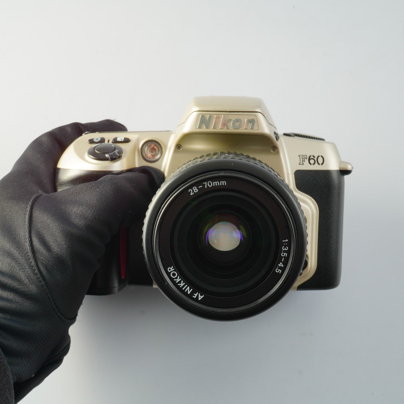 Nikon F60 ( N60 ) + AF Nikkor 28-70mm F/3.5-4.5 D AF フィルム一眼レフカメラ