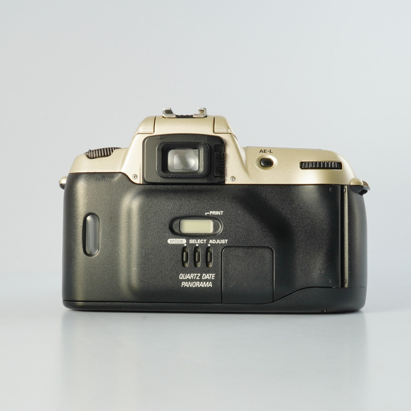 Nikon F60 ( N60 ) + AF Nikkor 28-70mm F/3.5-4.5 D AF フィルム一眼レフカメラ