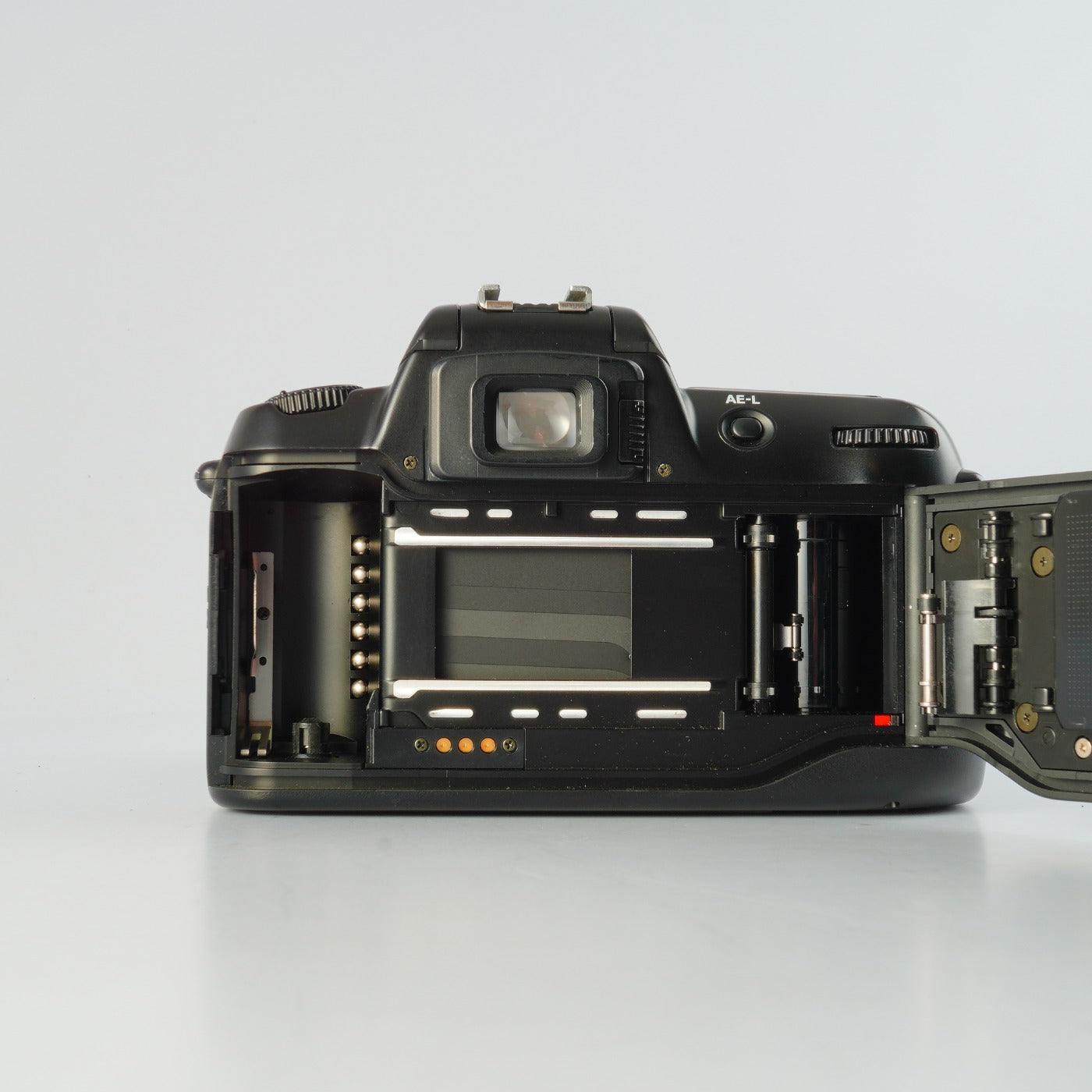 Nikon F60 ( N60 ) + AF Nikkor 28-70mm F/3.5-4.5 D AF フィルム一眼レフカメラ