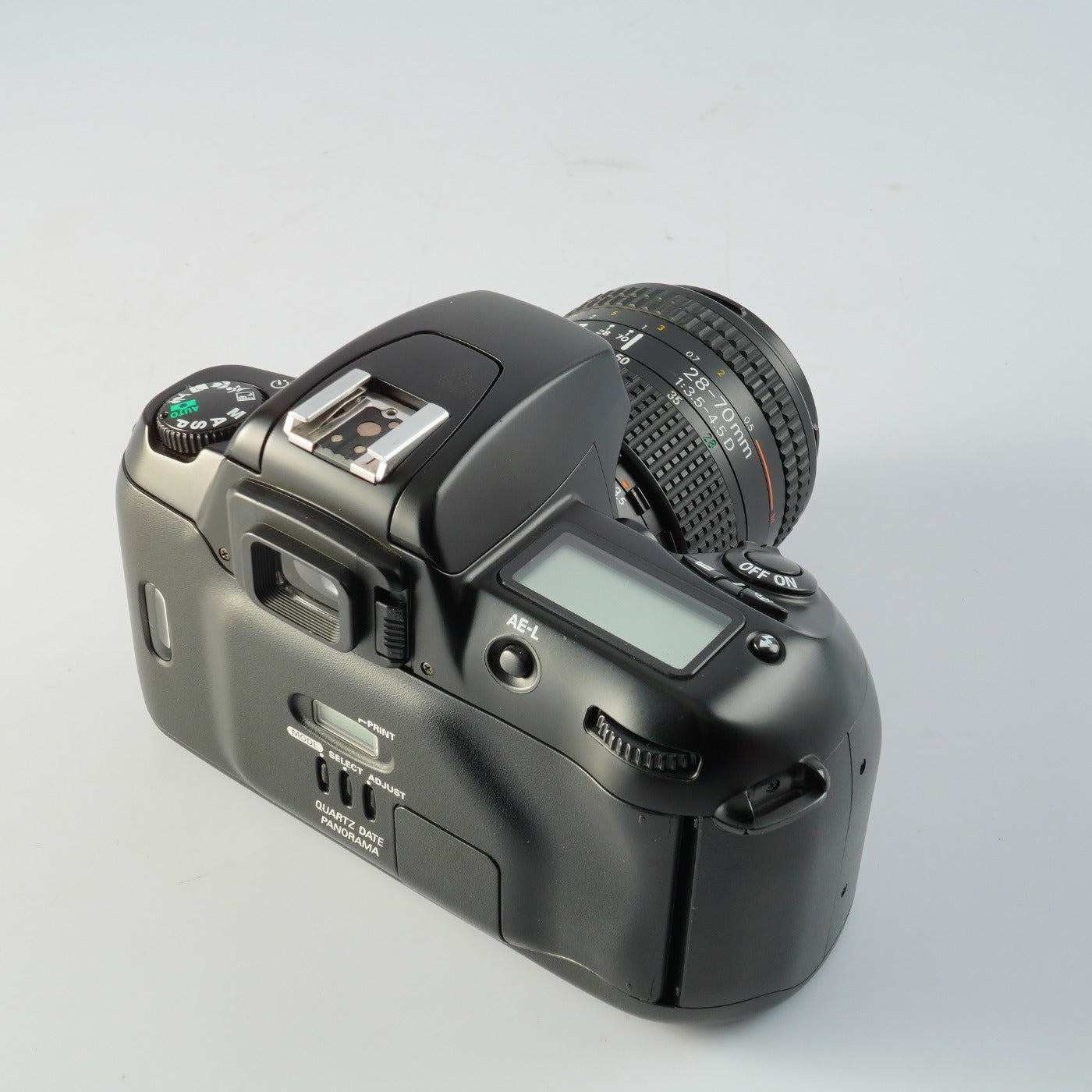Nikon F60 ( N60 ) + AF Nikkor 28-70mm F/3.5-4.5 D AF フィルム一眼レフカメラ