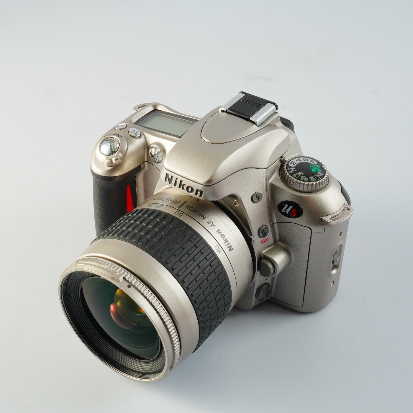 Nikon Us ( F55 ) + AF Nikkor 28-80mm F/3.3-5.6 G AF フィルム一眼レフカメラ