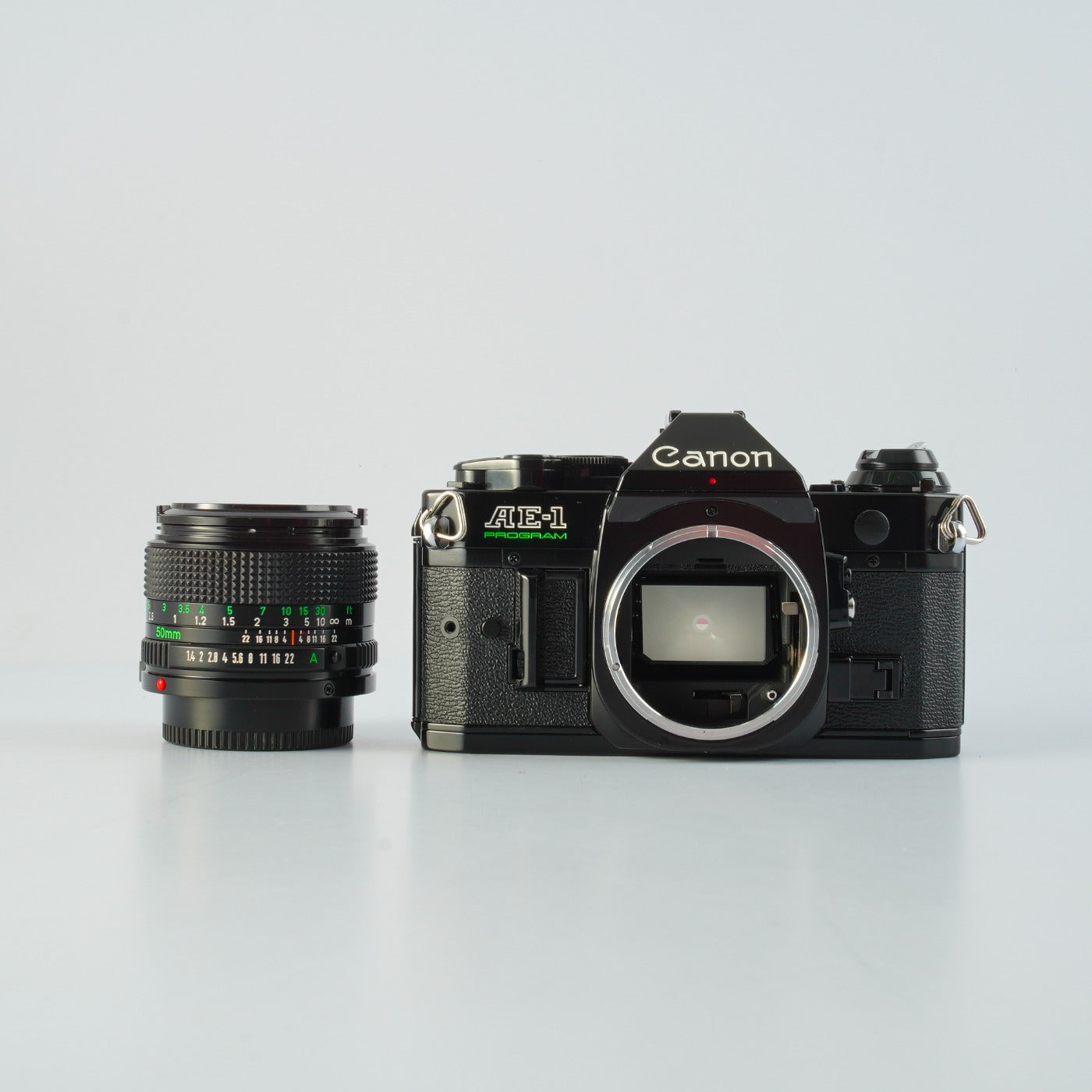 【CLA’d】 Canon AE-1 Program Black + New FD 50mm F/1.4 MF フィルム一眼レフカメラ