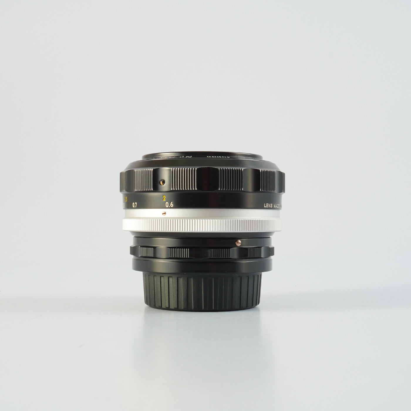 Overhauled Nikon 非Ai Nikkor-S Auto 55mm F/1.2 単焦点レンズ