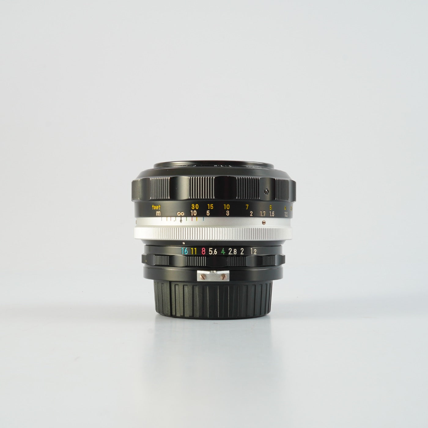 Overhauled Nikon 非Ai Nikkor-S Auto 55mm F/1.2 単焦点レンズ