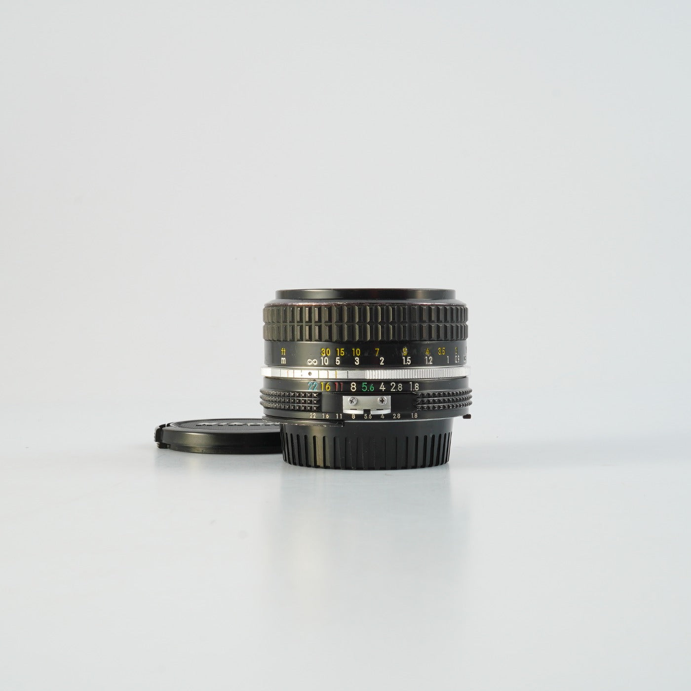 Nikon Ai Nikkor 50mm F/1.8 単焦点レンズ