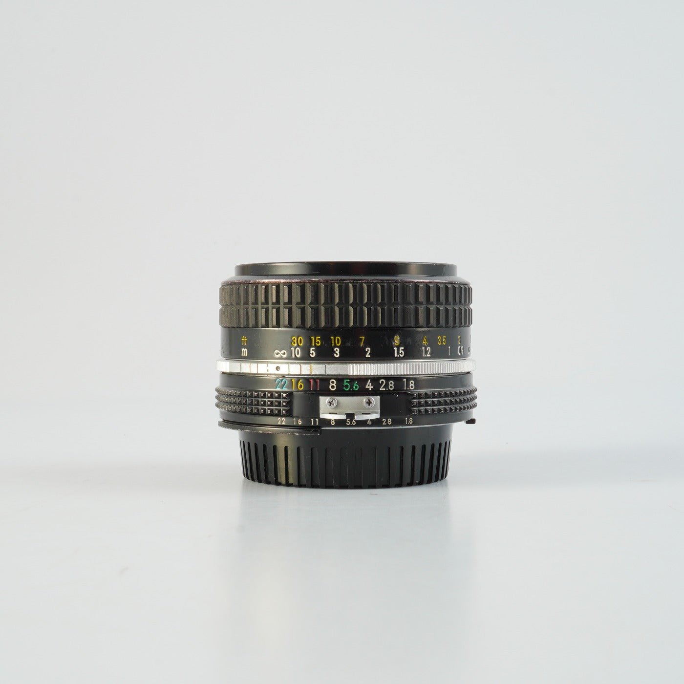 Nikon Ai Nikkor 50mm F/1.8 単焦点レンズ