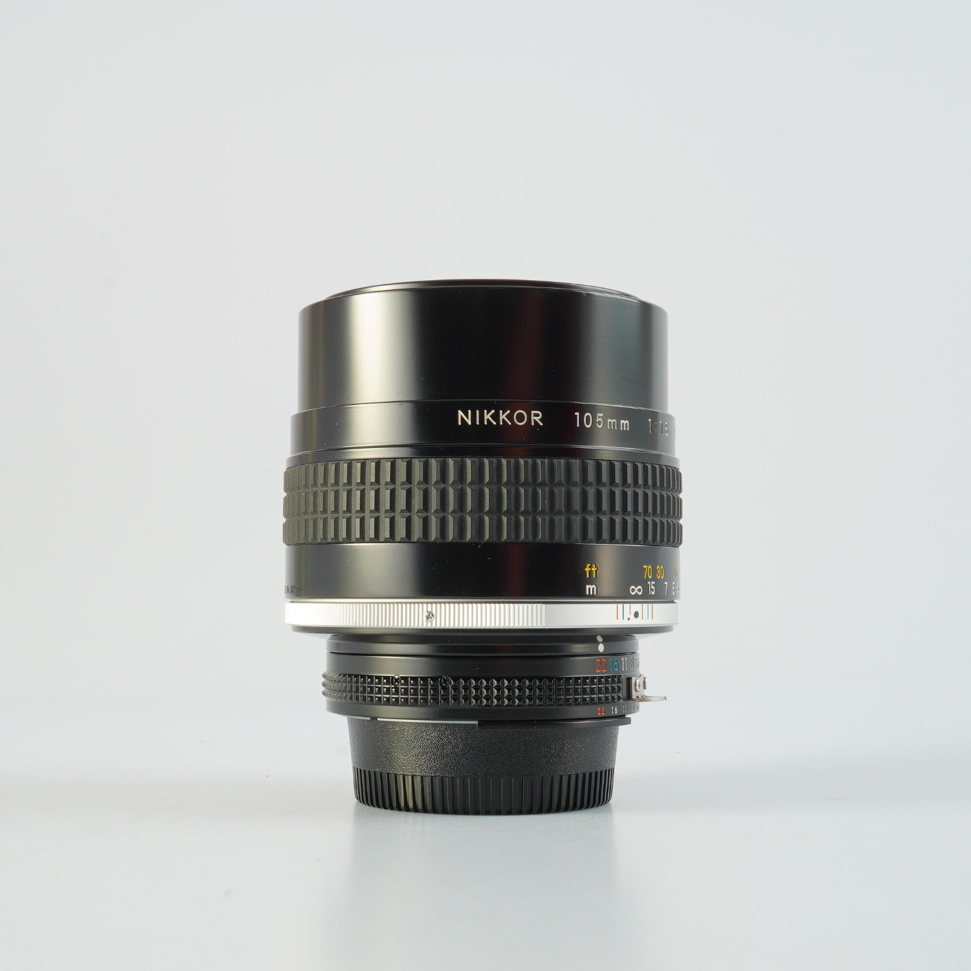 Nikon Ai-S NIKKOR 105mm F/1.8 単焦点レンズ