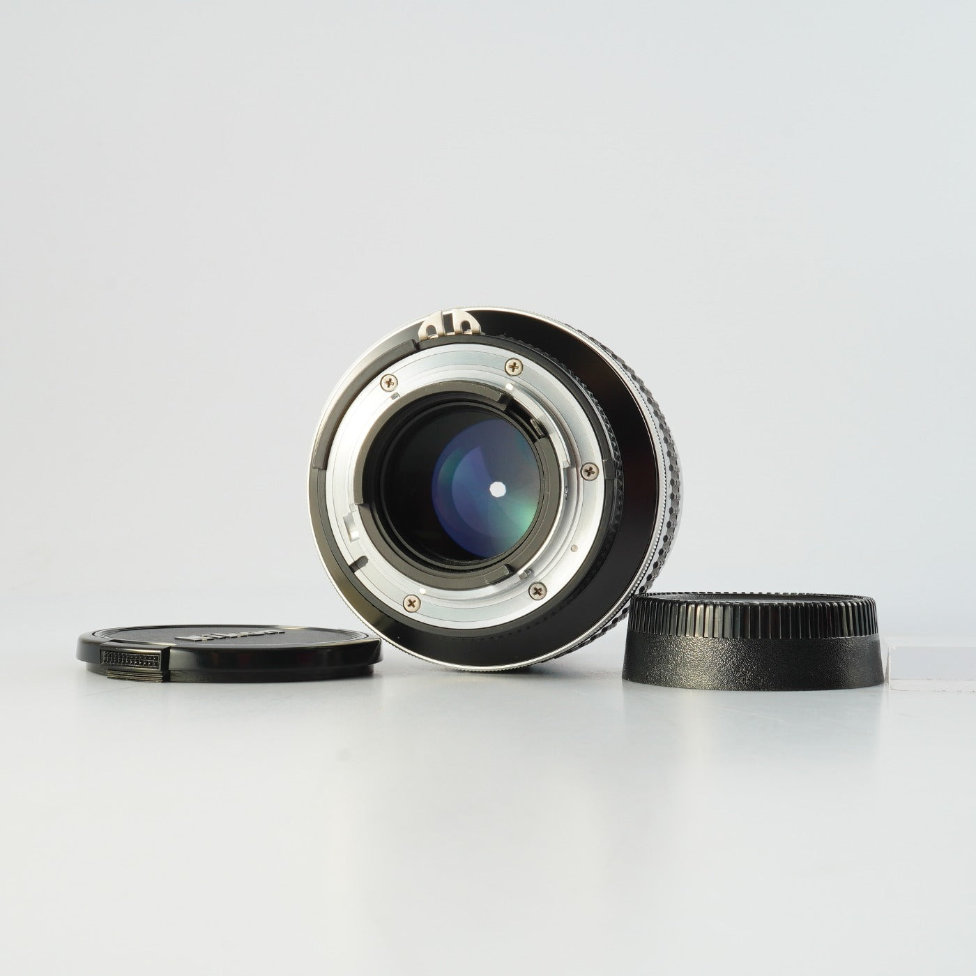 Nikon Ai-S NIKKOR 105mm F/1.8 単焦点レンズ