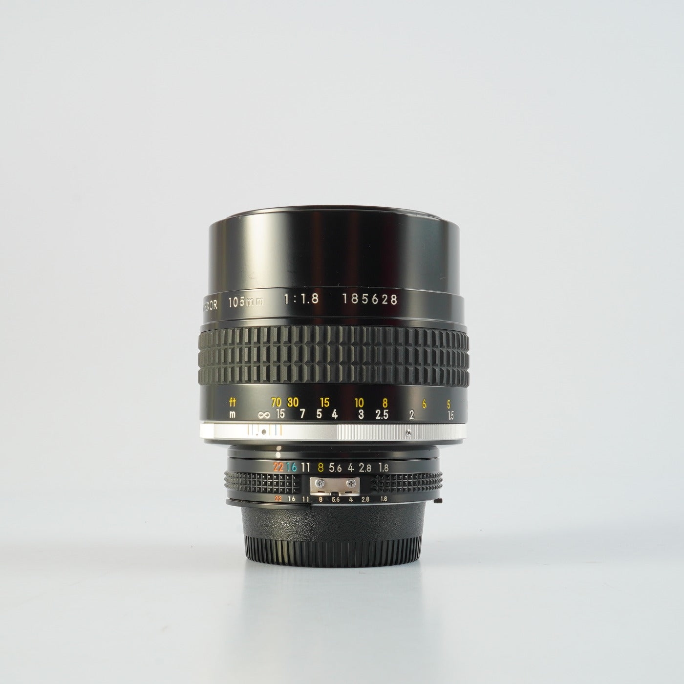 Nikon Ai-S NIKKOR 105mm F/1.8 単焦点レンズ