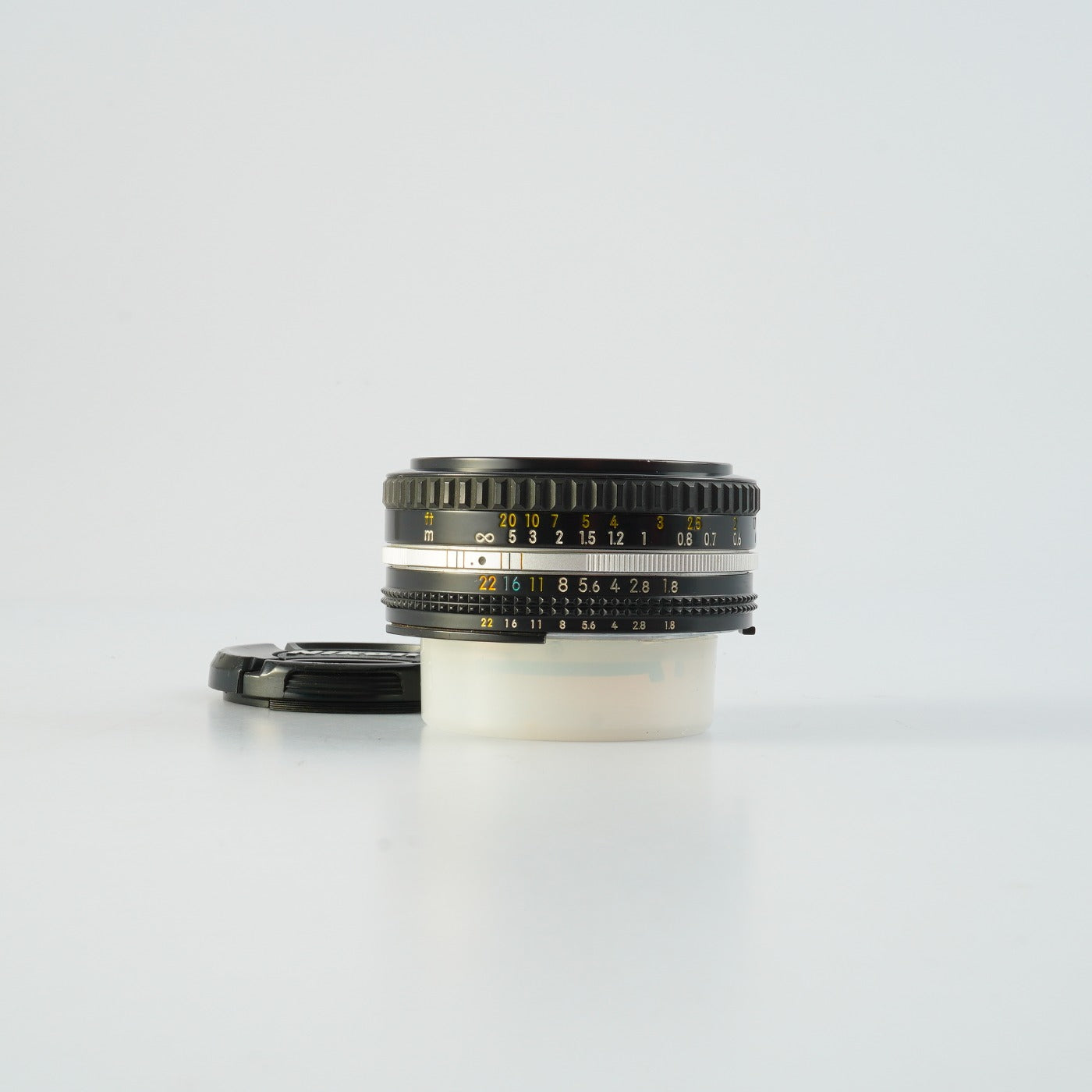 Nikon NIKKOR 50mm F/1.8 Ai-S 単焦点レンズ
