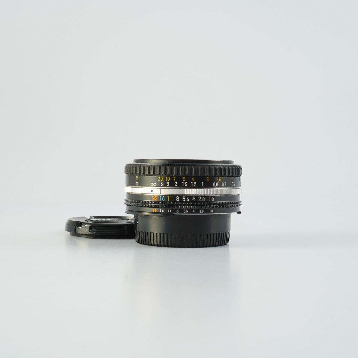 Nikon NIKKOR 50mm F/1.8 Ai-S 単焦点レンズ