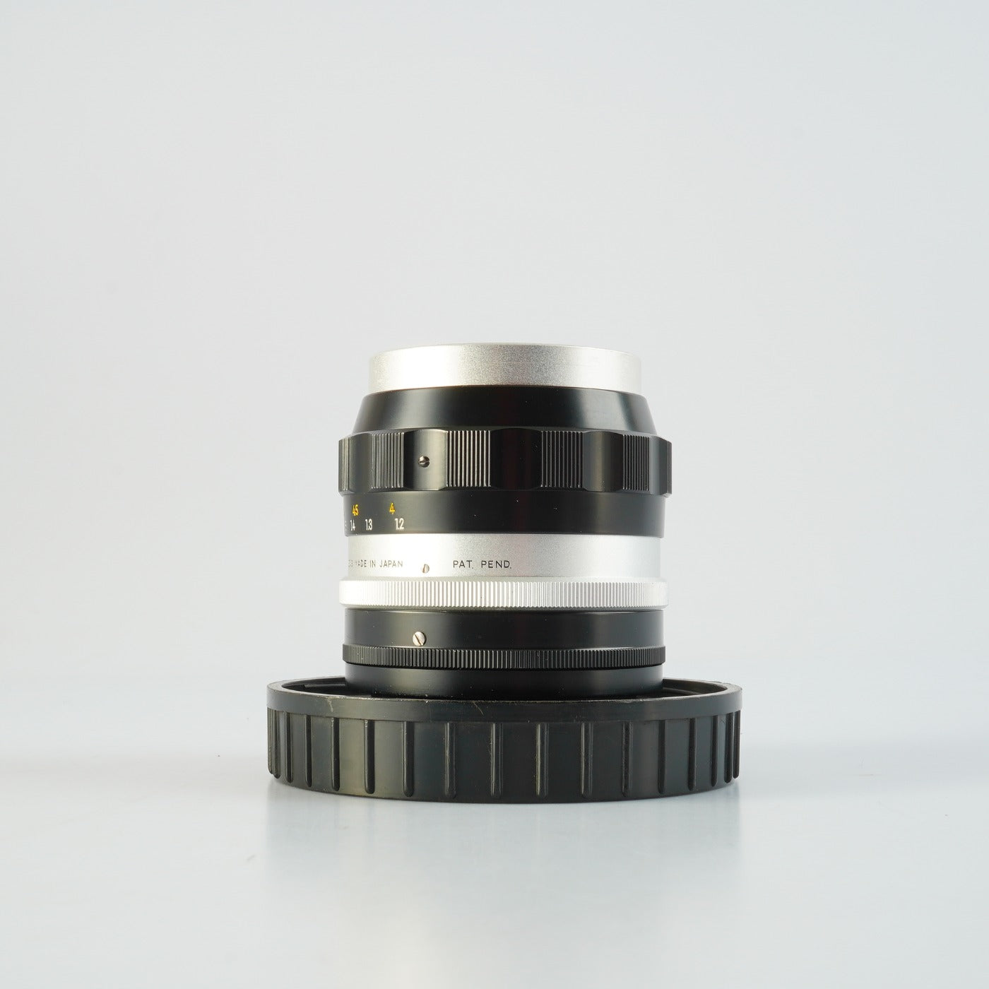 Nikon 非Ai NIKKOR-P Auto 10.5cm 105mm F/2.5 PAT. PEND 単焦点レンズ