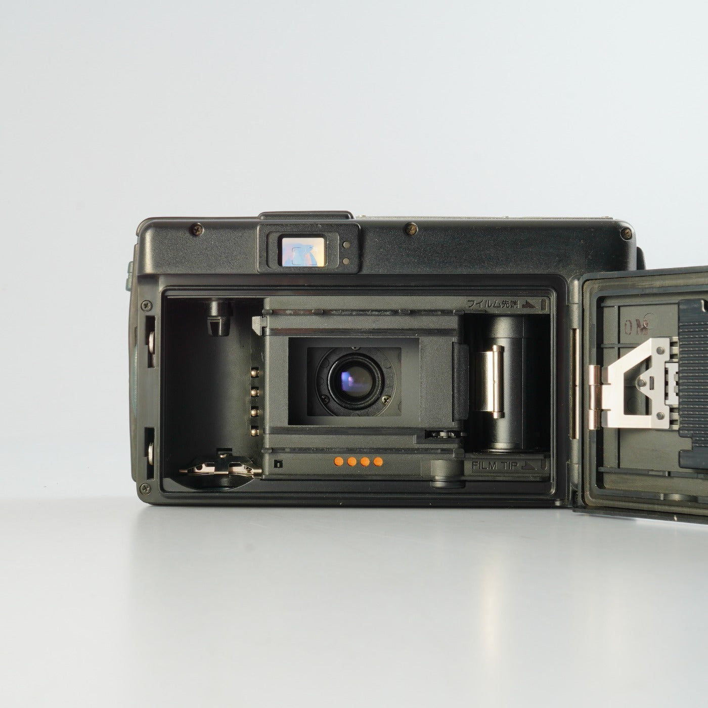 Konica Genba Kantoku（現場監督) 28 WB コンパクトフィルムカメラ