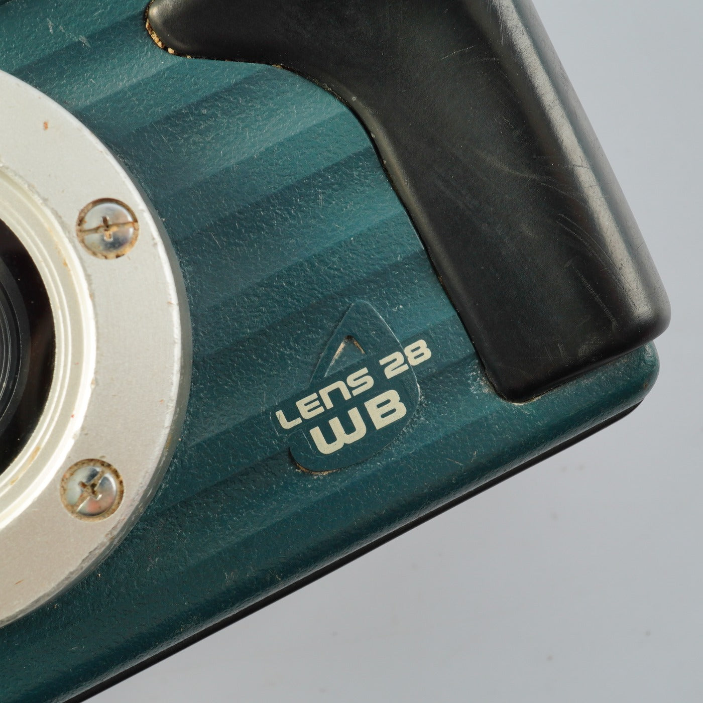 Konica Genba Kantoku（現場監督) 28 WB コンパクトフィルムカメラ