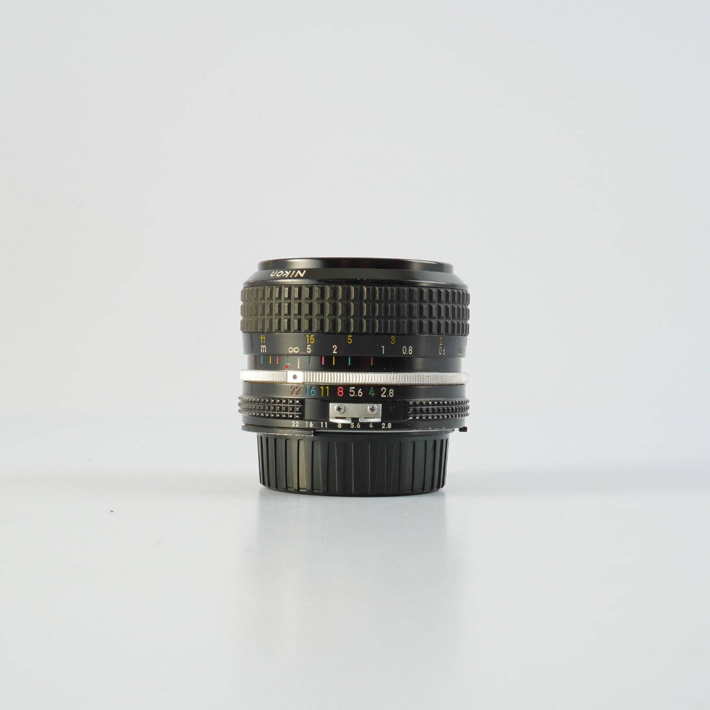 Nikon Ai Nikkor 28mm F/2.8 単焦点レンズ